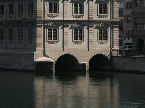 img03